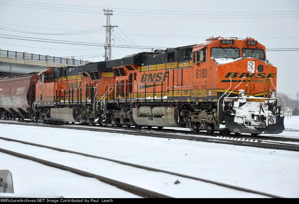 Grain train departs Northtown Yard